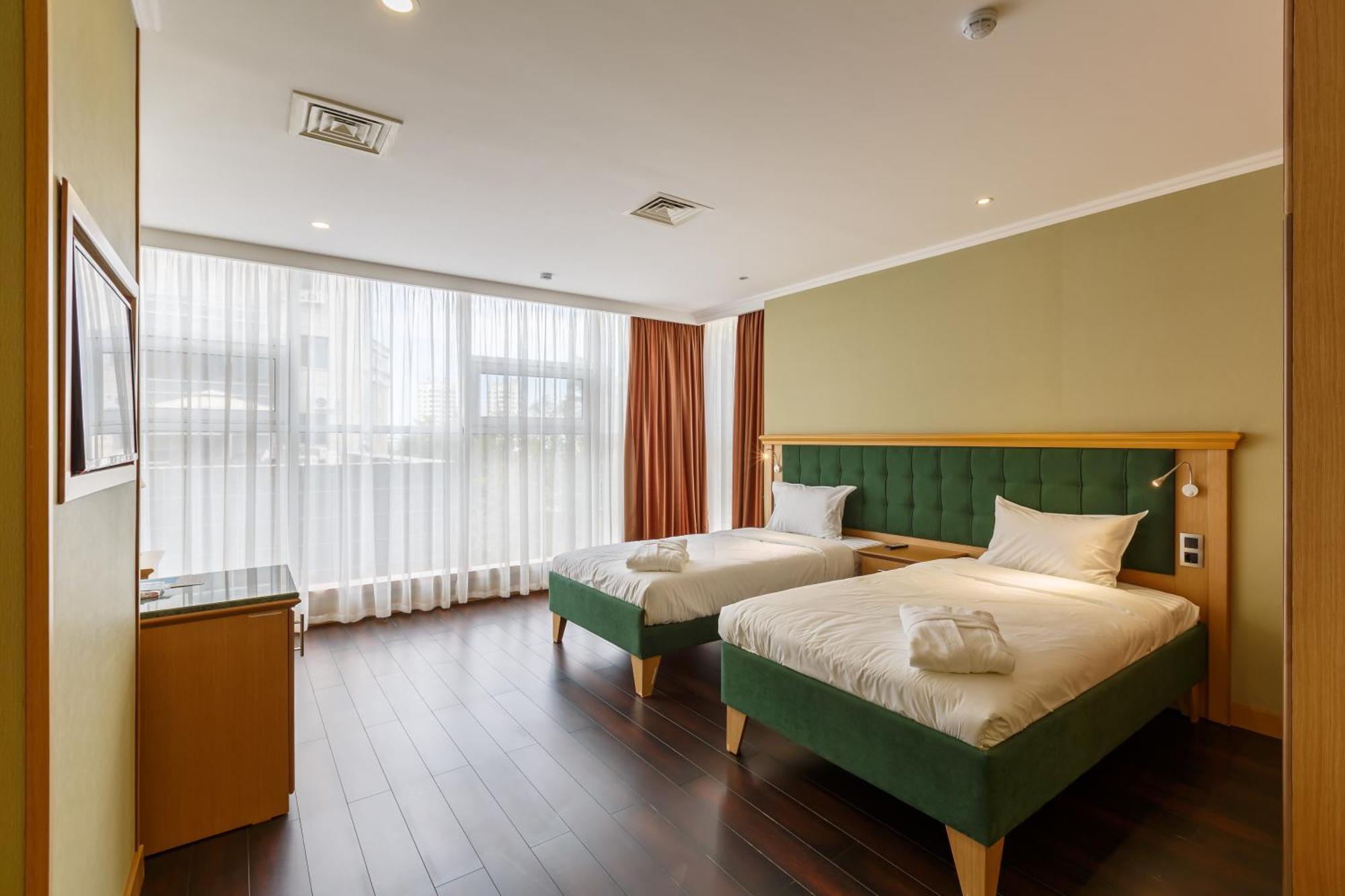 Shera Park Boutique Hotel Almaty Luaran gambar